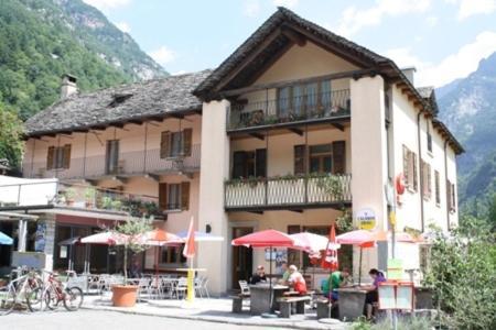 Готель Ristorante Alpino Sonogno Екстер'єр фото