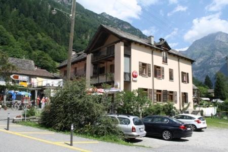 Готель Ristorante Alpino Sonogno Екстер'єр фото