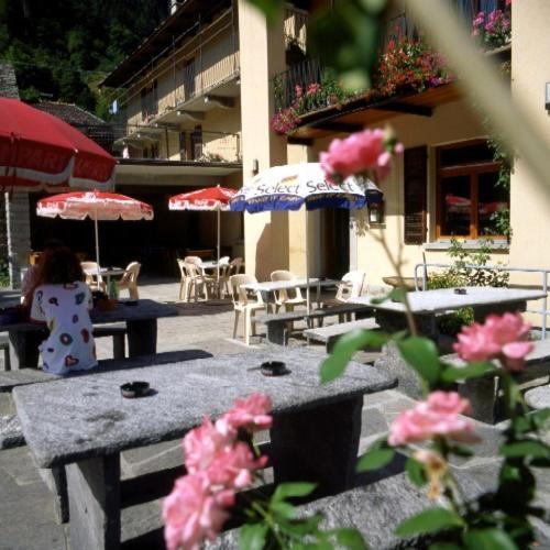 Готель Ristorante Alpino Sonogno Екстер'єр фото